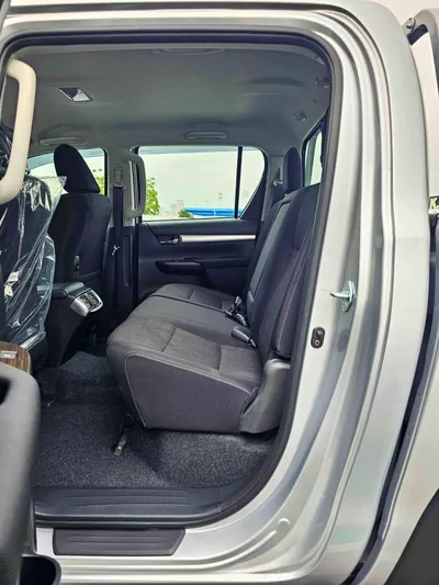 Toyota Hilux SR5 TRD 4.0L PETROL SR5 TRD || 4.0L PETROL V6 4WD | WOOD INTERIOR W VISOR | BLIND SPOT | DIFFLOCK | DVD+CAMERA | READY S-9