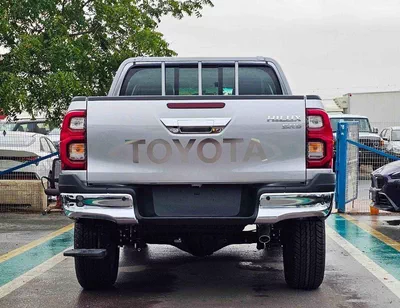 Toyota Hilux SR5 TRD 4.0L PETROL SR5 TRD || 4.0L PETROL V6 4WD | WOOD INTERIOR W VISOR | BLIND SPOT | DIFFLOCK | DVD+CAMERA | READY S-3