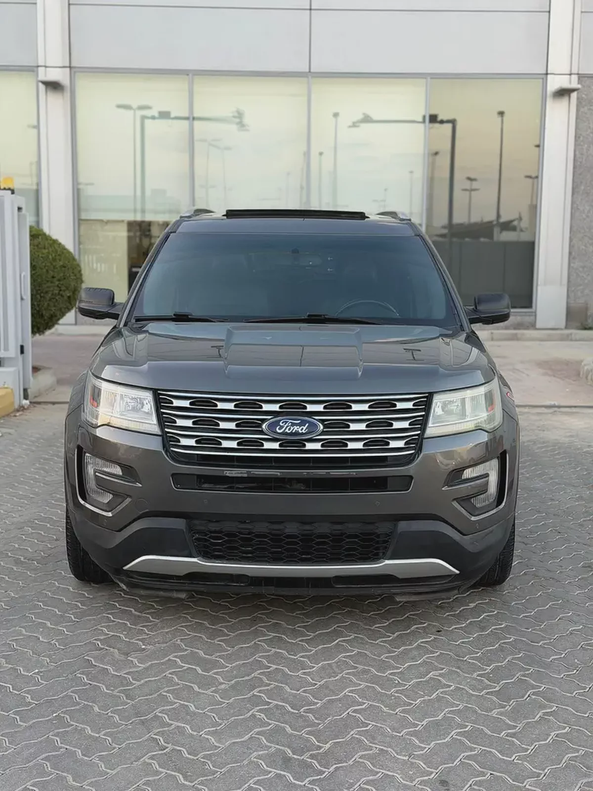 Ford Explorer Limited 2016 American Specs - Fully Loaded SUV