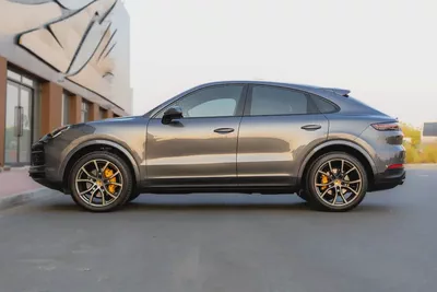 Pristine 2022 Porsche Cayenne Standard | GCC Specs | Low Mileage-5