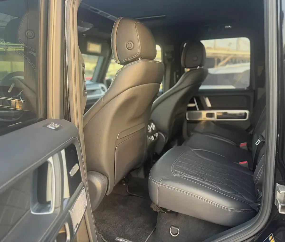 Mercedes-Benz G63 Model 2021 Low Milage Excellent Condition-17-17