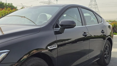 BYD QIN PLUS Design PHEV (Black)-5