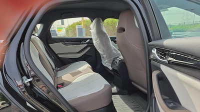 BYD QIN PLUS Design PHEV (Black)-7