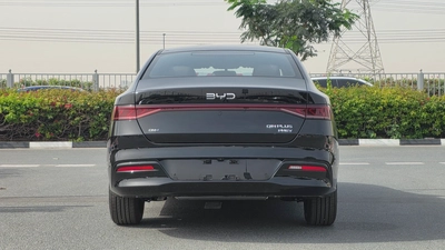 BYD QIN PLUS Design PHEV (Black)-12