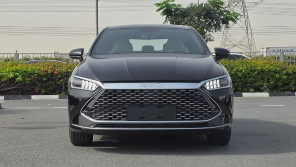 BYD QIN PLUS Design PHEV (Black)