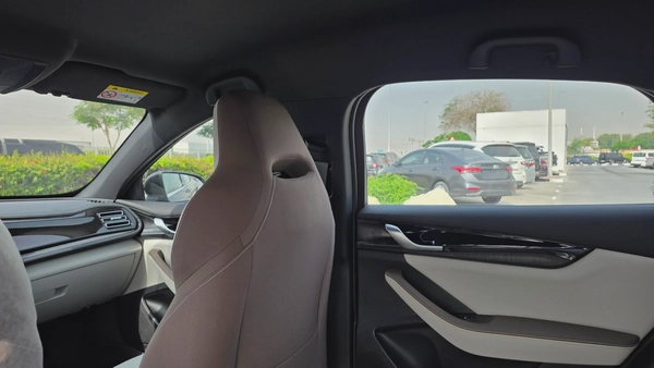 BYD QIN PLUS Design PHEV (Black)