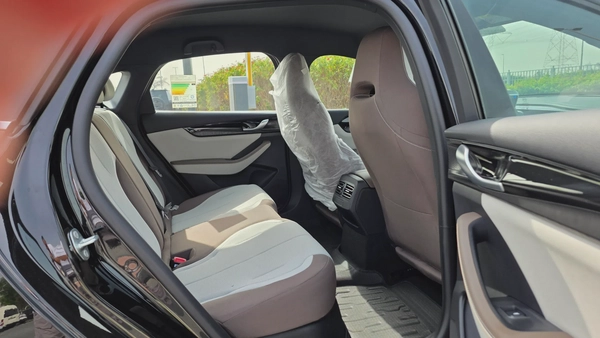 BYD QIN PLUS Design PHEV (Black)