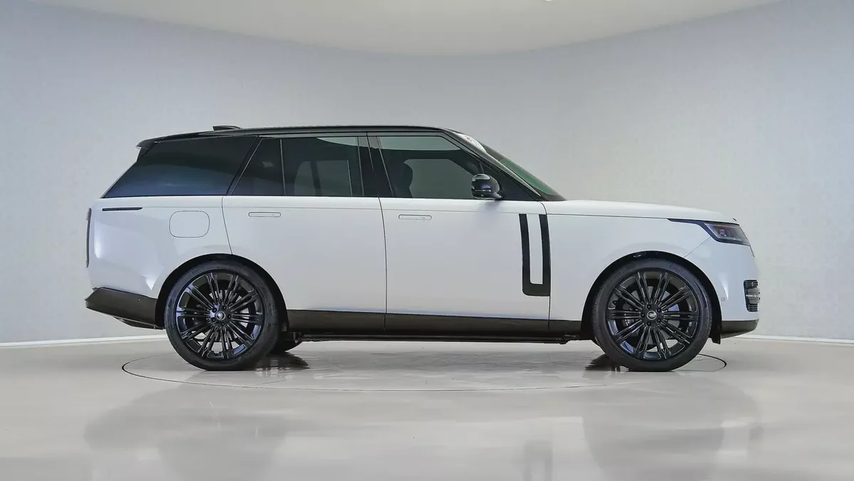 2025 Land Rover Range Rover Autobiography P530 | GCC Specs |  Land Rover Warranty October 2029-2-2