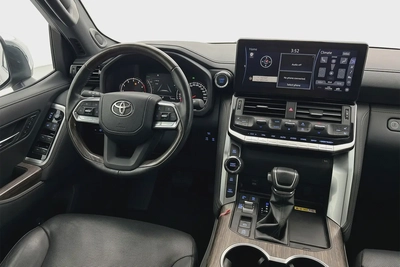 Toyota Land Cruiser VXR 2023 l V6 l AED 5,190 Monthly l 0% Downpayment-9