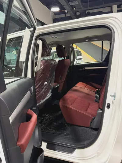 Toyota Hilux Double Cab GLX 2026 MT 4WD 2.7L GCC Specsهايلوكس غمارتين قير عادي بنزين مكينه  2700-14