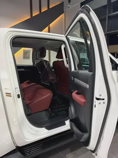 Toyota Hilux Double Cab GLX 2026 MT 4WD 2.7L GCC Specsهايلوكس غمارتين قير عادي بنزين مكينه  2700-15