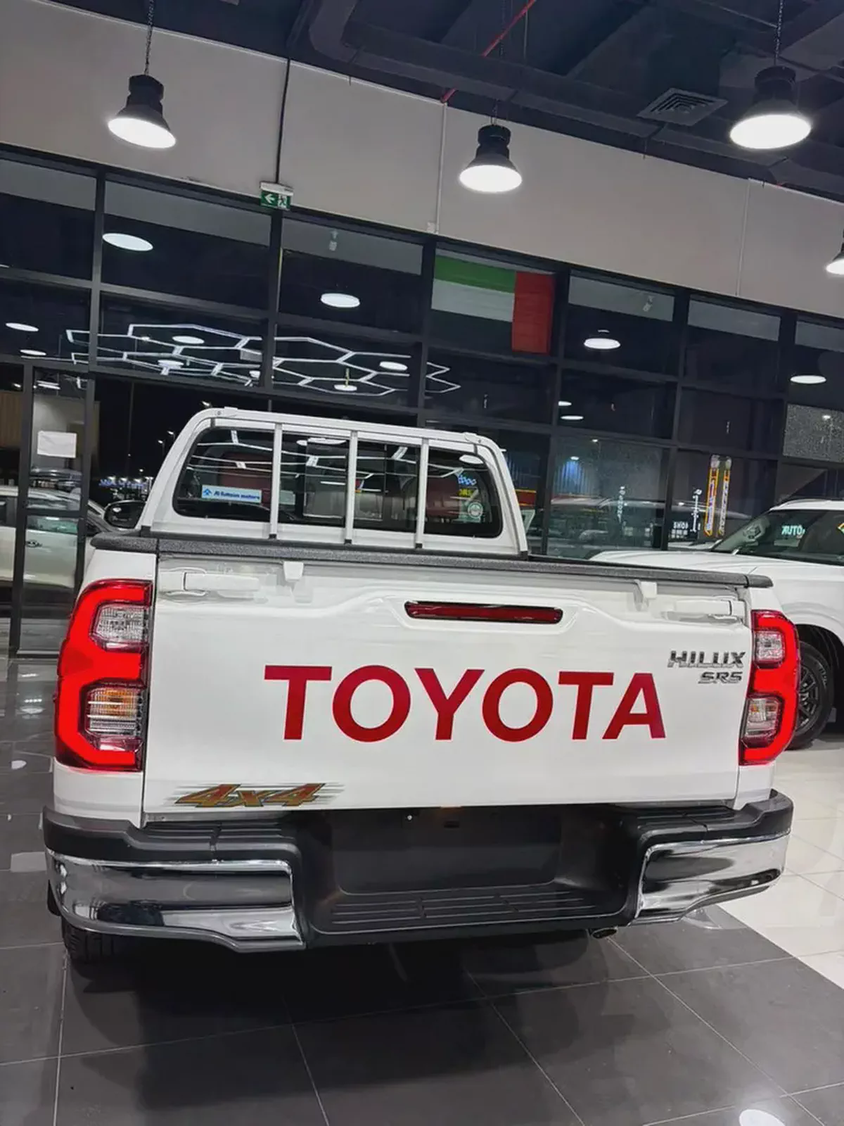 Toyota Hilux Double Cab GLX 2026 MT 4WD 2.7L GCC Specsهايلوكس غمارتين قير عادي بنزين مكينه  2700-3-3