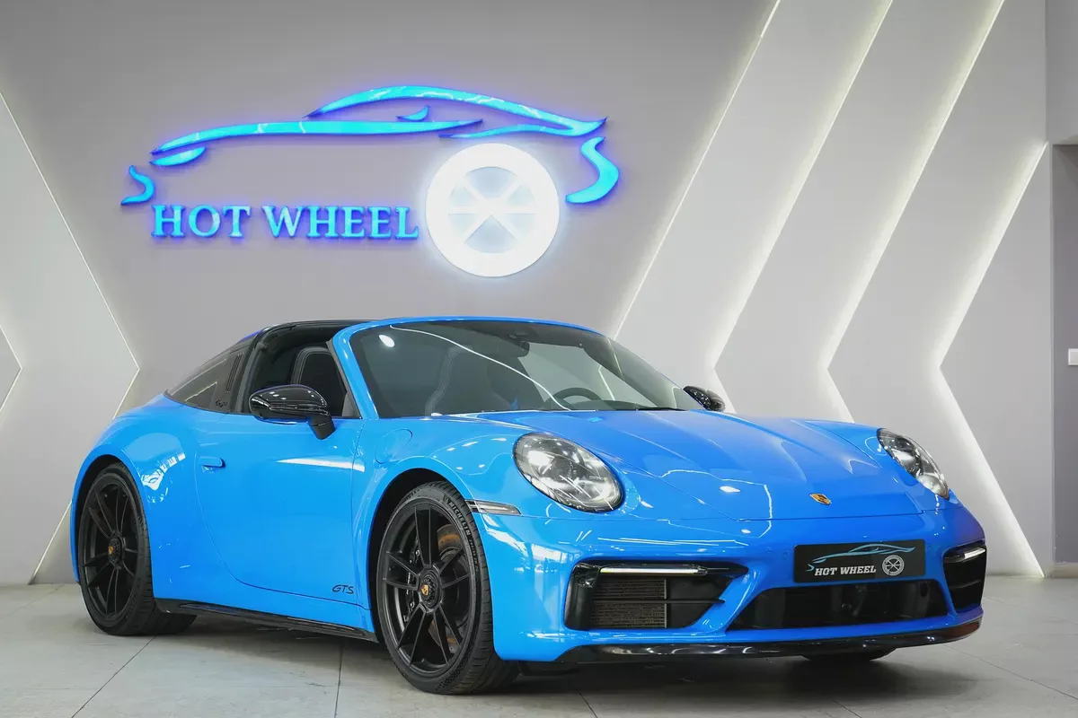 Porsche 911 Targa 4 GTS 2024 - Brand New - High Spec-1-1