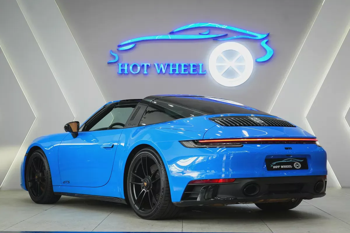 Porsche 911 Targa 4 GTS 2024 - Brand New - High Spec-4-4