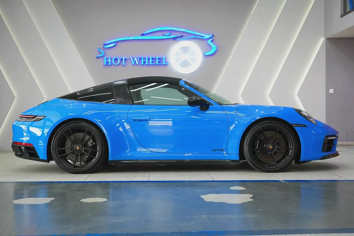 Porsche 911 Targa 4 GTS 2024 - Brand New - High Spec-6-6