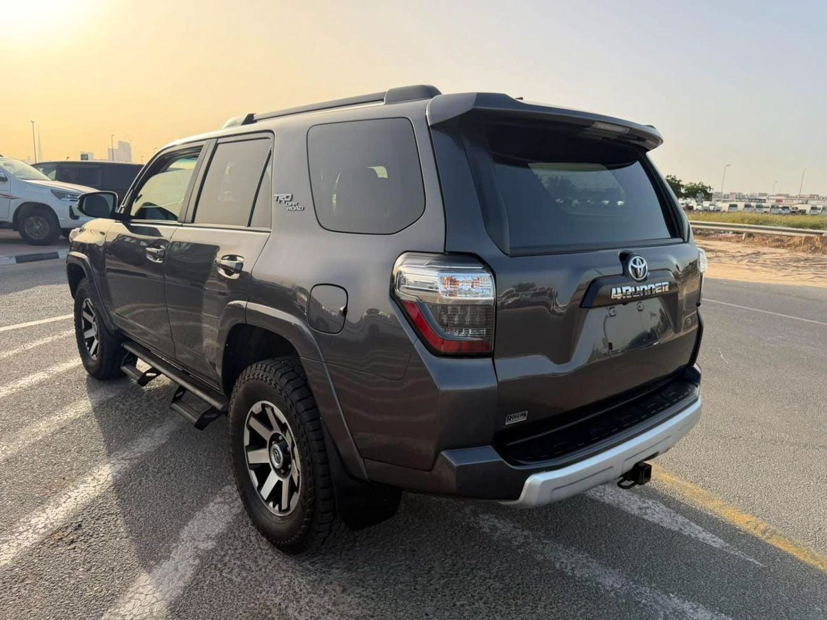 Toyota 4Runner LIMITED 2021 TOYOTA 4RUNNER TRD OFF ROAD - 4x4  4.0L - V6 - Diff Lock and Crawl Control - push start-4-0
