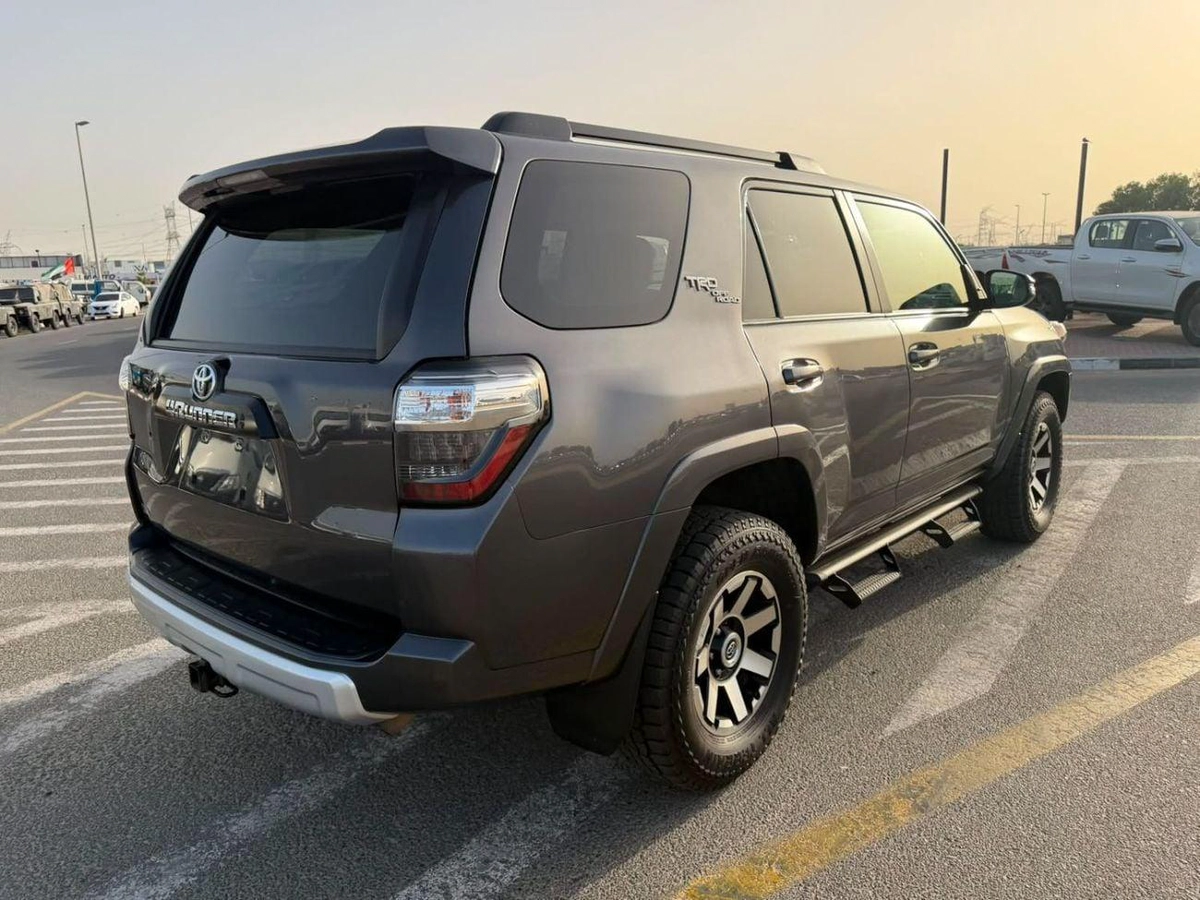 Toyota 4Runner LIMITED 2021 TOYOTA 4RUNNER TRD OFF ROAD - 4x4  4.0L - V6 - Diff Lock and Crawl Control - push start-7-0