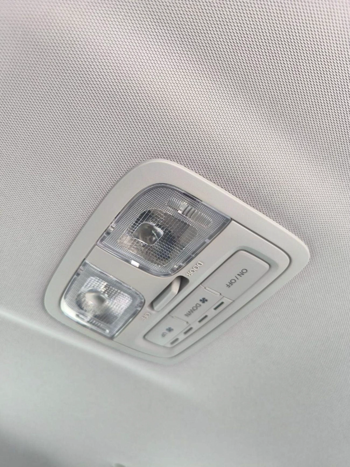 Mitsubishi Pajero Sport MID OPTION DIESEL-11-11