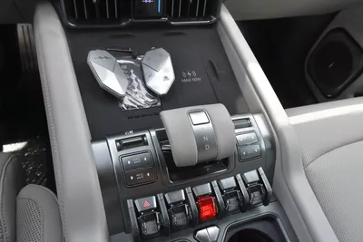 BYD LEOPARD 8 FLAGSHIP ( 5 SEATS ) 2026 | GREEN-8