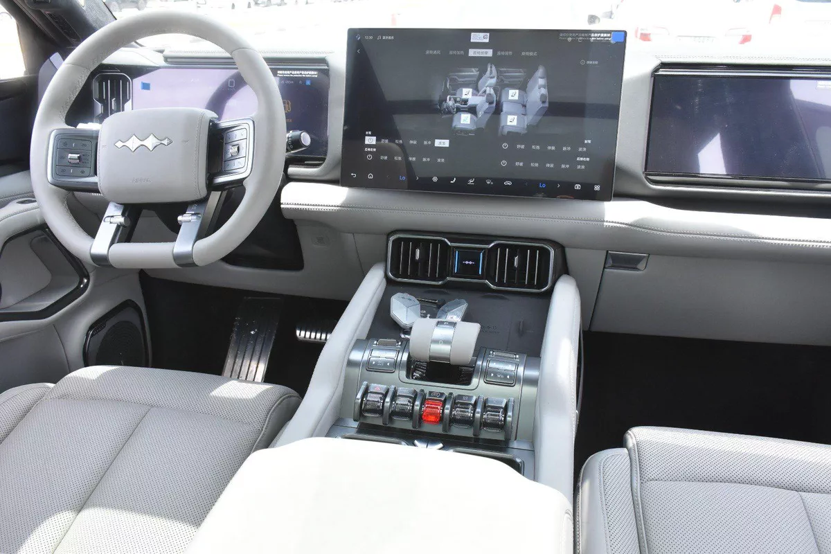 BYD LEOPARD 8 FLAGSHIP ( 5 SEATS ) 2026 | GREEN-10-10