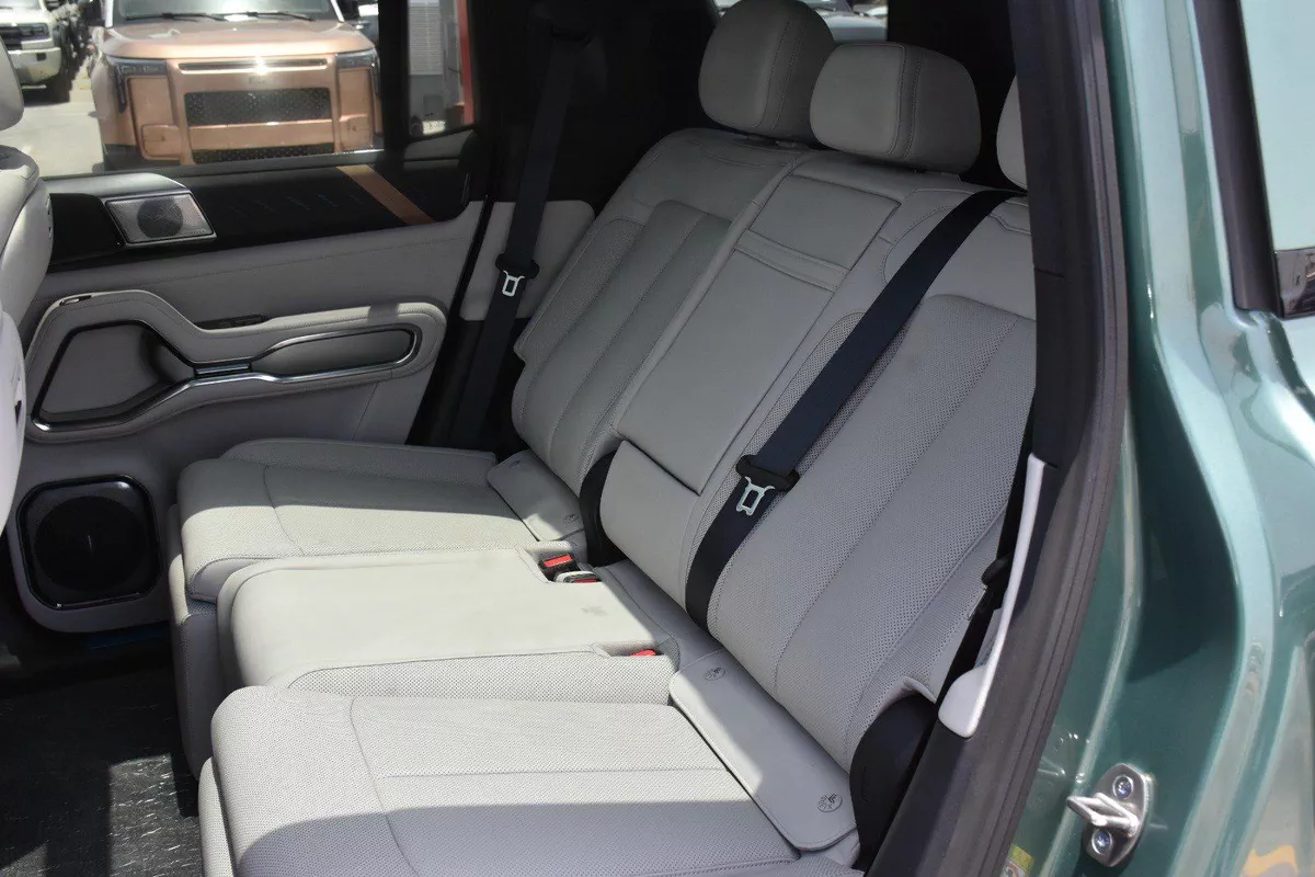 BYD LEOPARD 8 FLAGSHIP ( 5 SEATS ) 2026 | GREEN-13-13