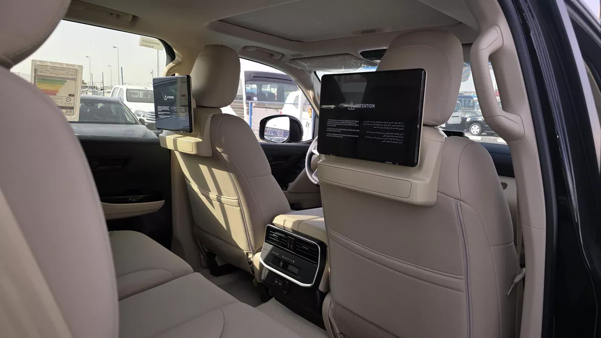Toyota Land Cruiser 2026 – Bold Hybrid Power-5-5