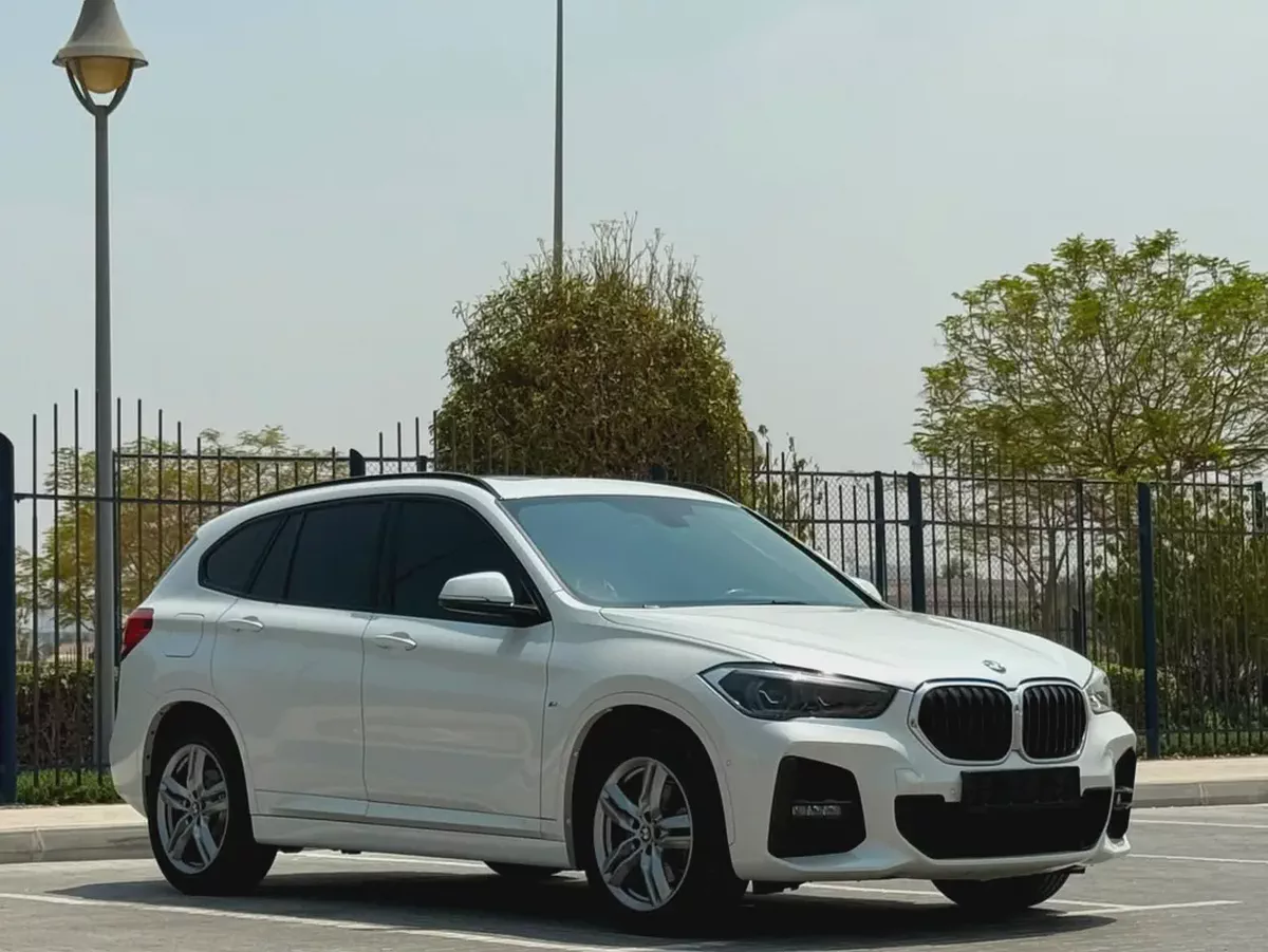 2021-BMW X1 sDrive20i With M Package-Service contract with BMW-Bank Finance Available-3-3