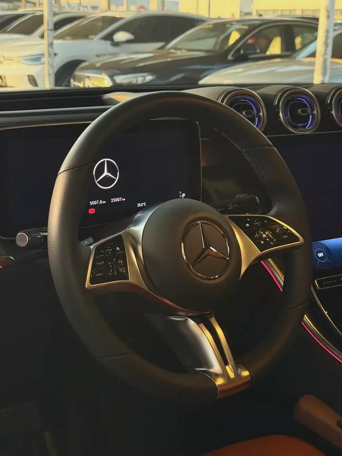 Mercedes GLC300 import from Korea model 2025 original paint مرسيدس جي الـ سي ٣٠٠ كوري موديل ٢٠٢٥-7-7