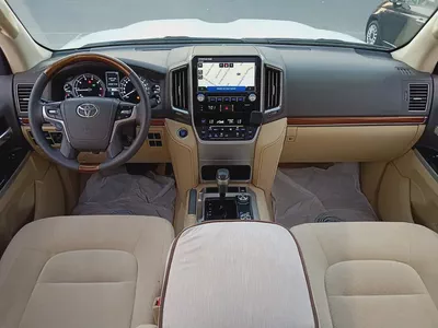 Toyota Land Cruiser GXR V8 5.7L 2017 | GCC Specs | Pristine Condition-7