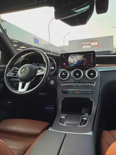 2022 Mercedes-Benz GLC 300 4MATIC - Korean Specs - Pristine Condition-12
