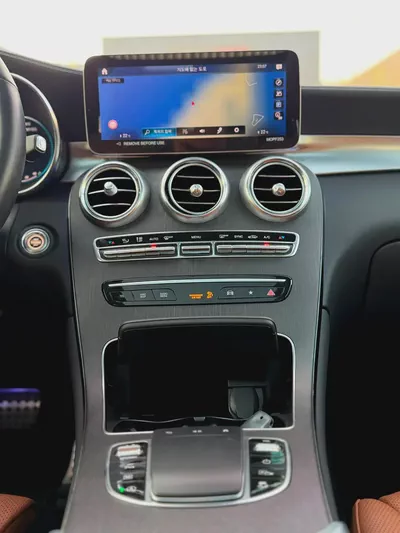 2022 Mercedes-Benz GLC 300 4MATIC - Korean Specs - Pristine Condition-15