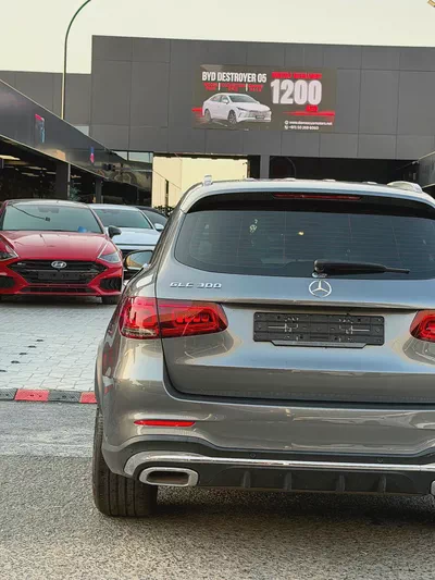 2022 Mercedes-Benz GLC 300 4MATIC - Korean Specs - Pristine Condition-5