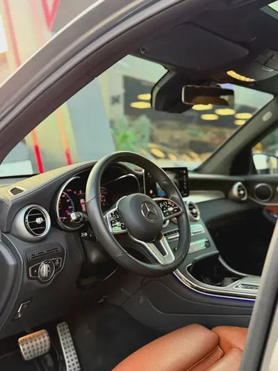 2022 Mercedes-Benz GLC 300 4MATIC - Korean Specs - Pristine Condition-8