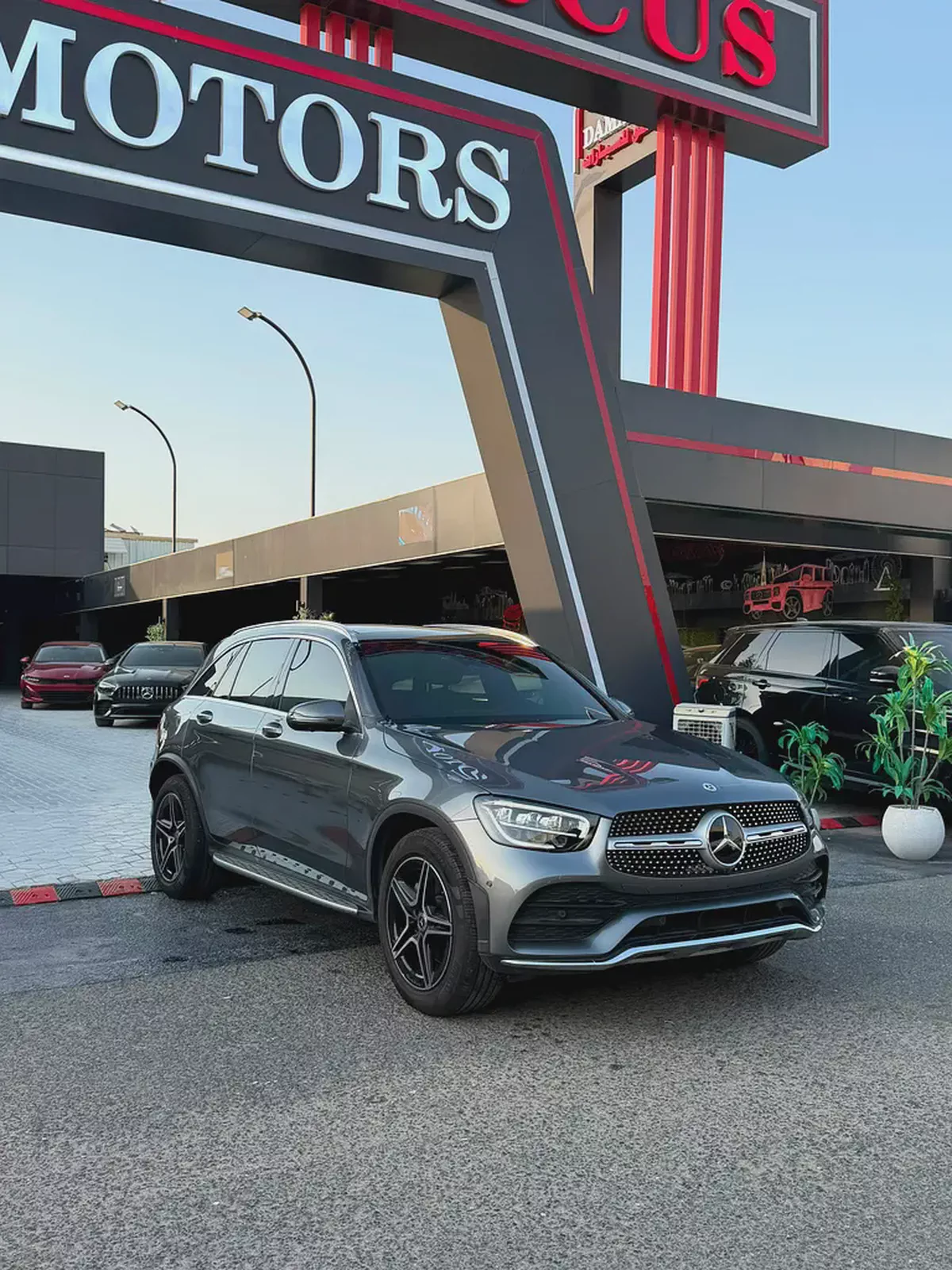 2022 Mercedes-Benz GLC 300 4MATIC - Korean Specs - Pristine Condition-1-1
