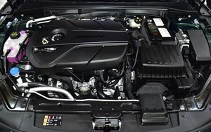 MG 7 Trophy ( 2026 Model ) in Green Color GCC Specs