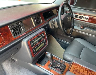 Toyota Century STANDARD 5.0l V12-7