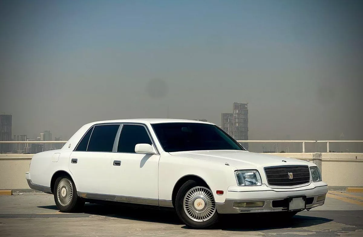 Toyota Century STANDARD 5.0l V12