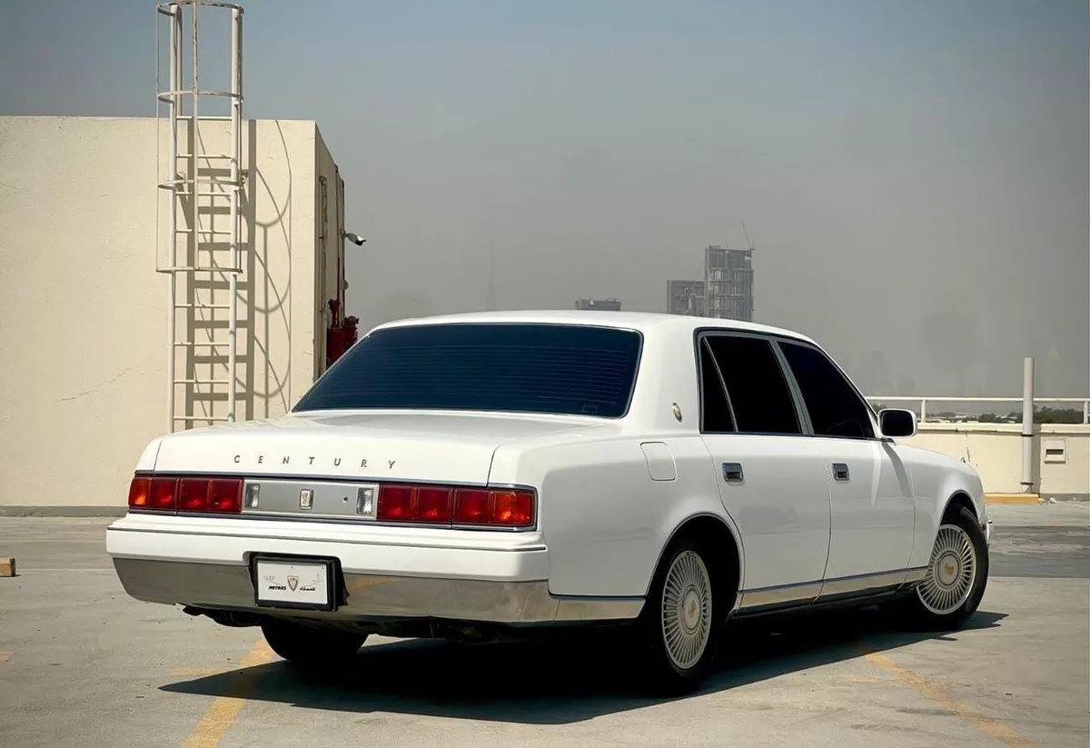 Toyota Century STANDARD 5.0l V12-3-0