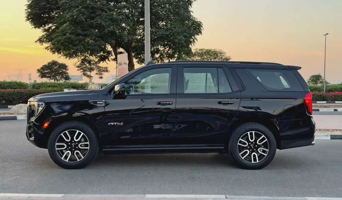 2022 GMC Yukon AT4 6.2l V8, GCC Specifications-3-3