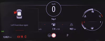 AED 952 EMi at 0% DP | Opel Mokka ( 2023 Model ) in Blue Color GCC Specs-12