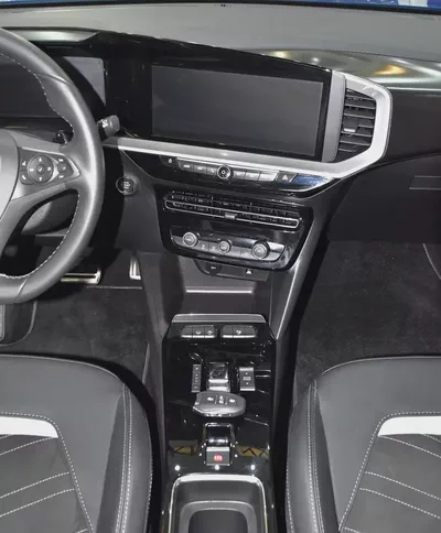 AED 952 EMi at 0% DP | Opel Mokka ( 2023 Model ) in Blue Color GCC Specs-16