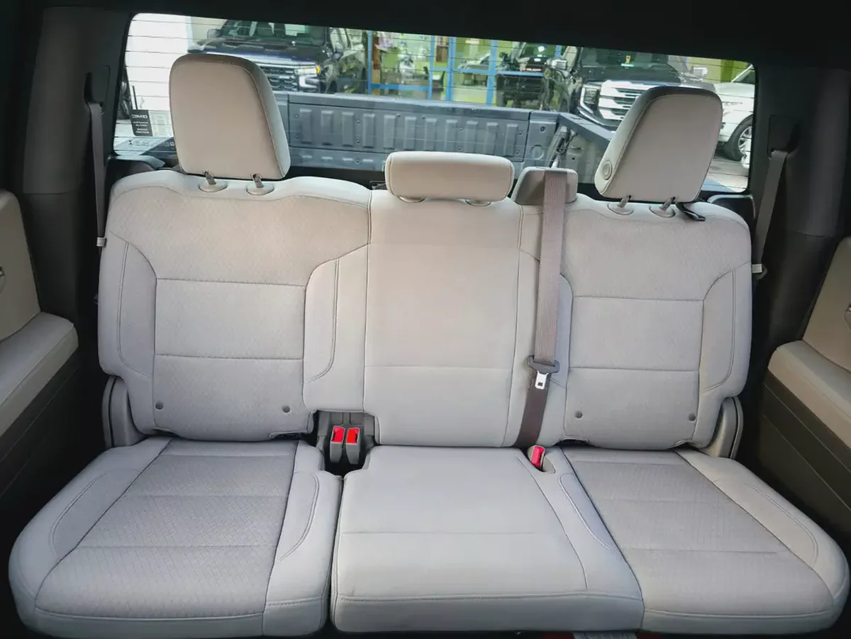 Gmc Sierra Elevation GCC Specs Single Owner 100% Original Paint Very Well Maintained-16-16