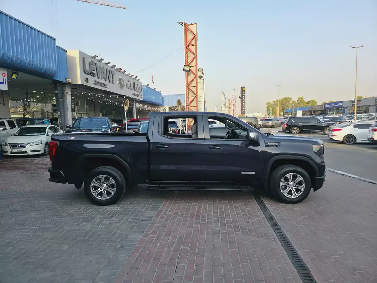 Gmc Sierra Elevation GCC Specs Single Owner 100% Original Paint Very Well Maintained-6-6