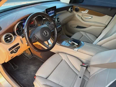 2016 Mercedes-Benz GLC 250 4MATIC | GCC Specs | Excellent Condition-12