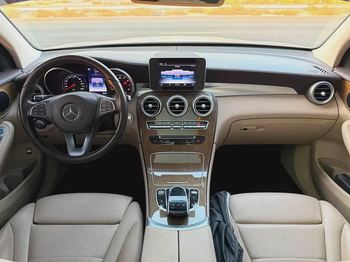 2016 Mercedes-Benz GLC 250 4MATIC | GCC Specs | Excellent Condition-8-8