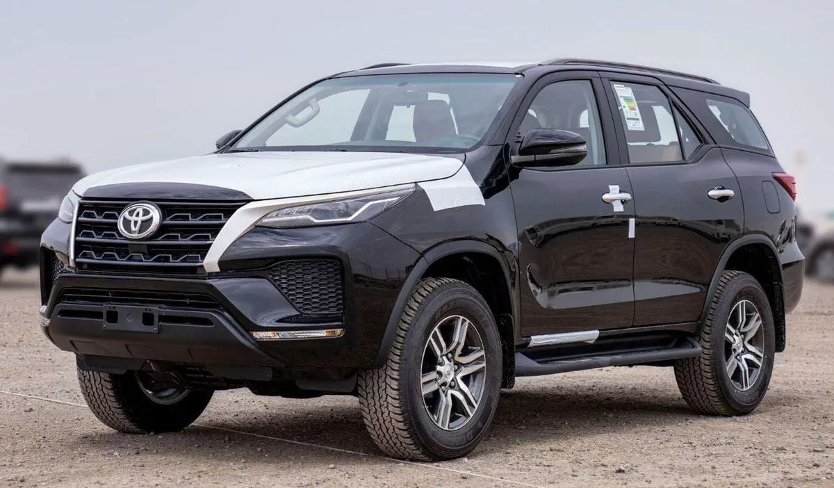 Toyota Fortuner EXR FORTUNER 2.7L 4WD PETROL 2025