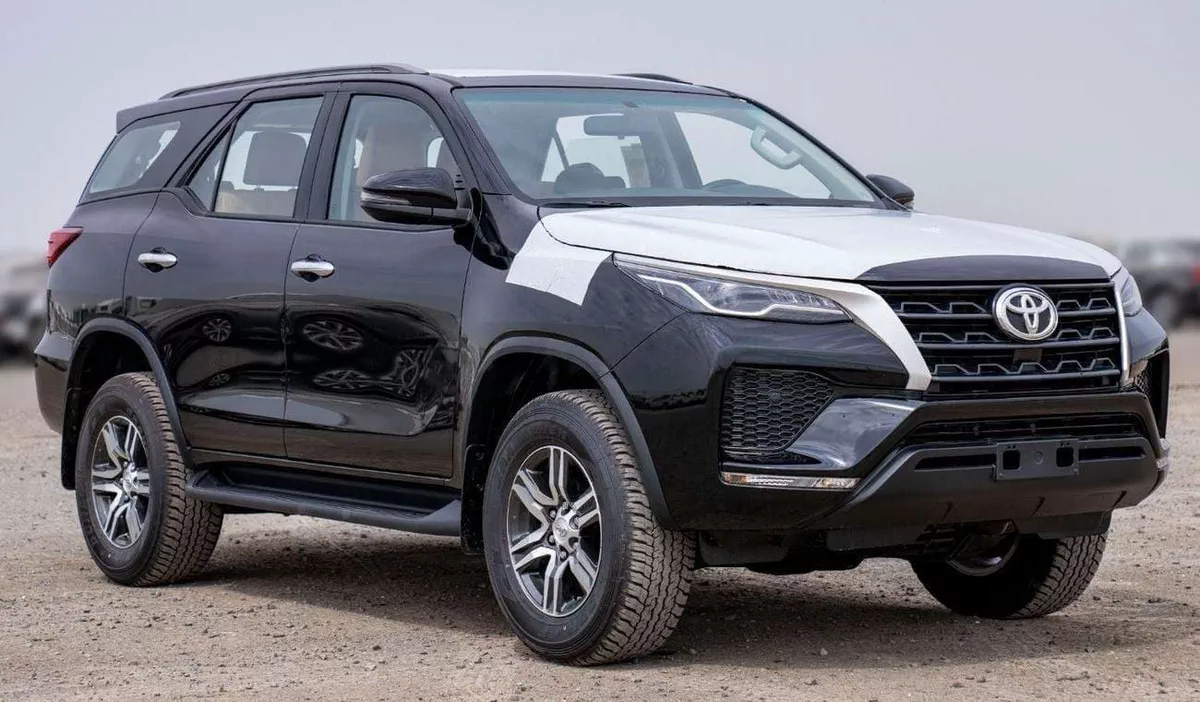 Toyota Fortuner EXR FORTUNER 2.7L 4WD PETROL 2025-1-0