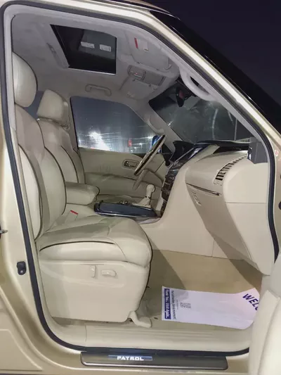 NISSAN PATROL GCC SE PLATINUM ONE OWNER PERFECT CONDITION-11