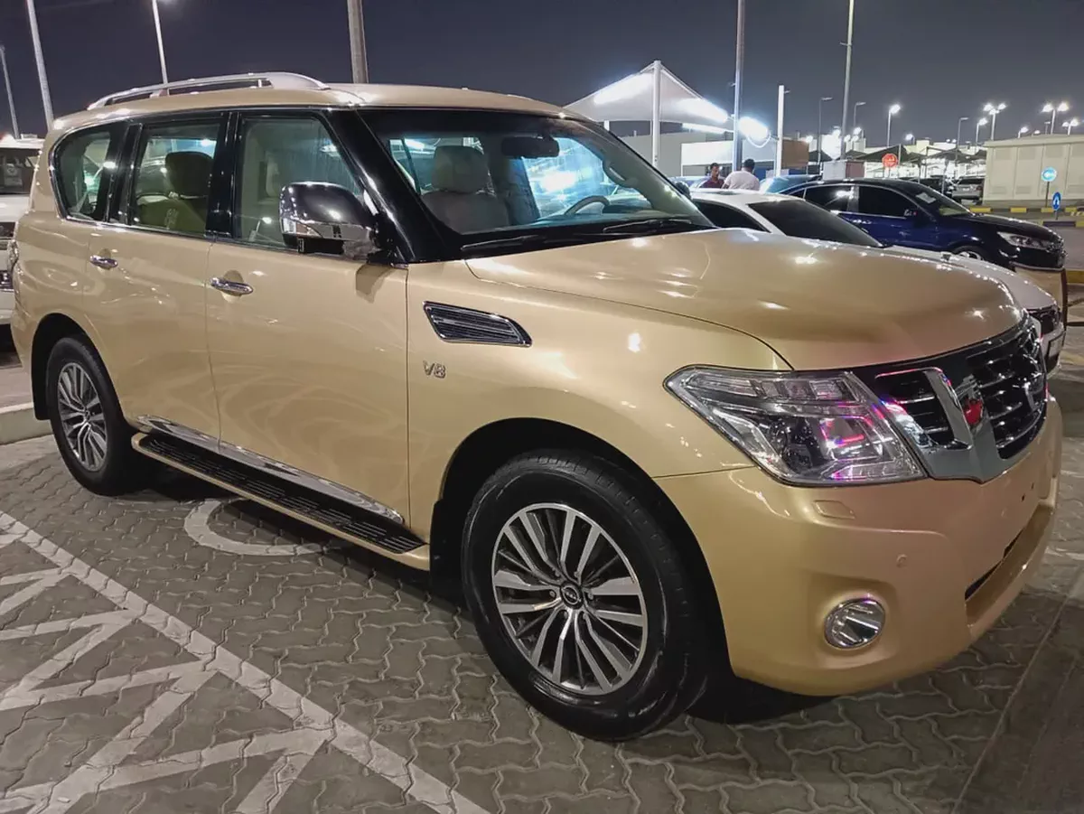 NISSAN PATROL GCC SE PLATINUM ONE OWNER PERFECT CONDITION-1-1