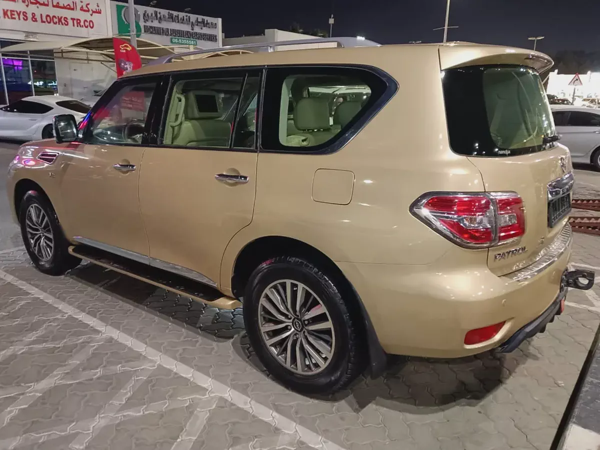 NISSAN PATROL GCC SE PLATINUM ONE OWNER PERFECT CONDITION-3-3